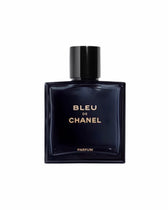 BLEU DE CHANEL PARFUM – CHANEL Achetez vos parfums originaux au Maroc au meilleur prix. Livraison rapide, paiement à la livraison. foryou.ma – 100% authentique.